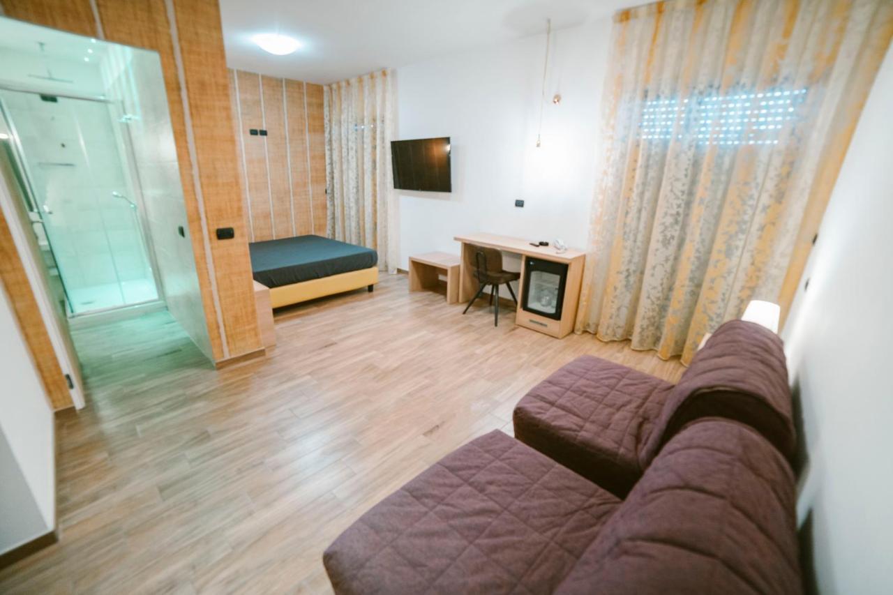 Hotel Continental San Benedetto del Tronto Zewnętrze zdjęcie