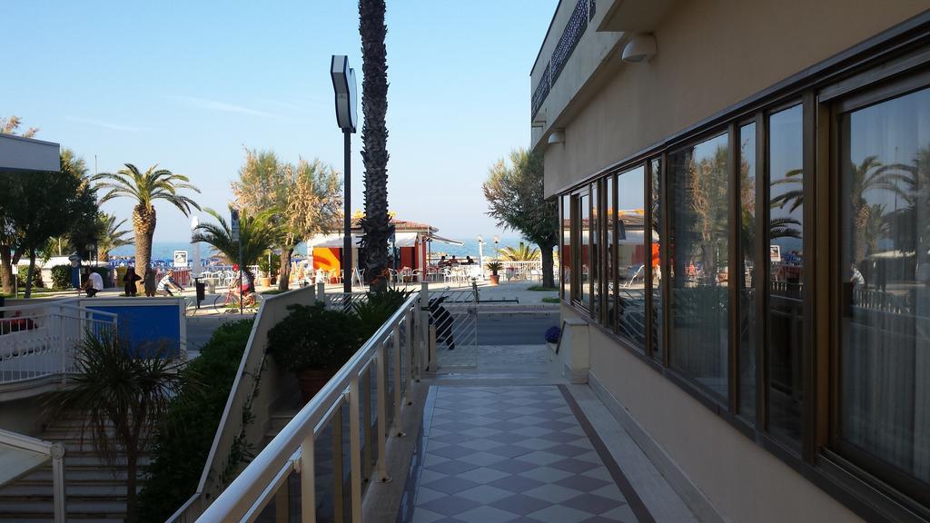 Hotel Continental San Benedetto del Tronto Zewnętrze zdjęcie