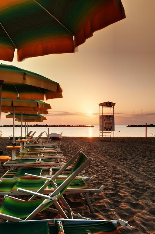 Hotel Continental San Benedetto del Tronto Zewnętrze zdjęcie