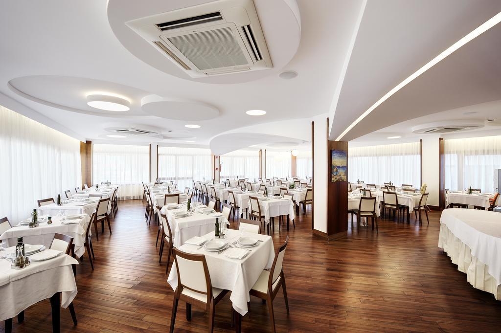 Hotel Continental San Benedetto del Tronto Zewnętrze zdjęcie
